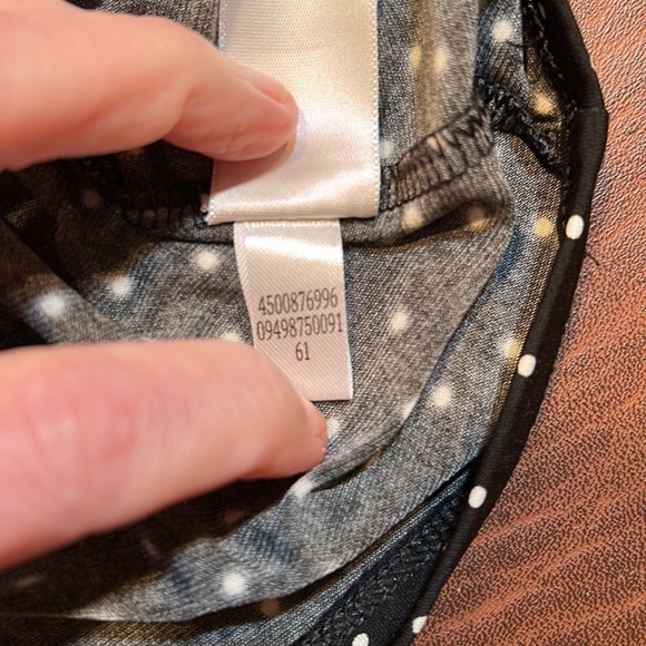 WHITE HOUSE BLACK MARKET WHBM  Black w/ White Polka Dots Top - Picture 10 of 10